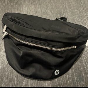 lululemon athletica Black City Adventure Belt Bag